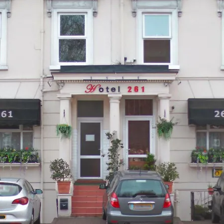 Hotel 261-3